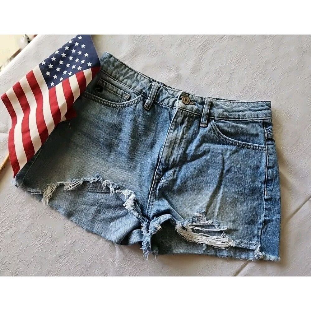 KANCAN Mom Shorts Ivanna HI-RISE Distressed Frayed Hem DENIM CUT-OFFS Medium